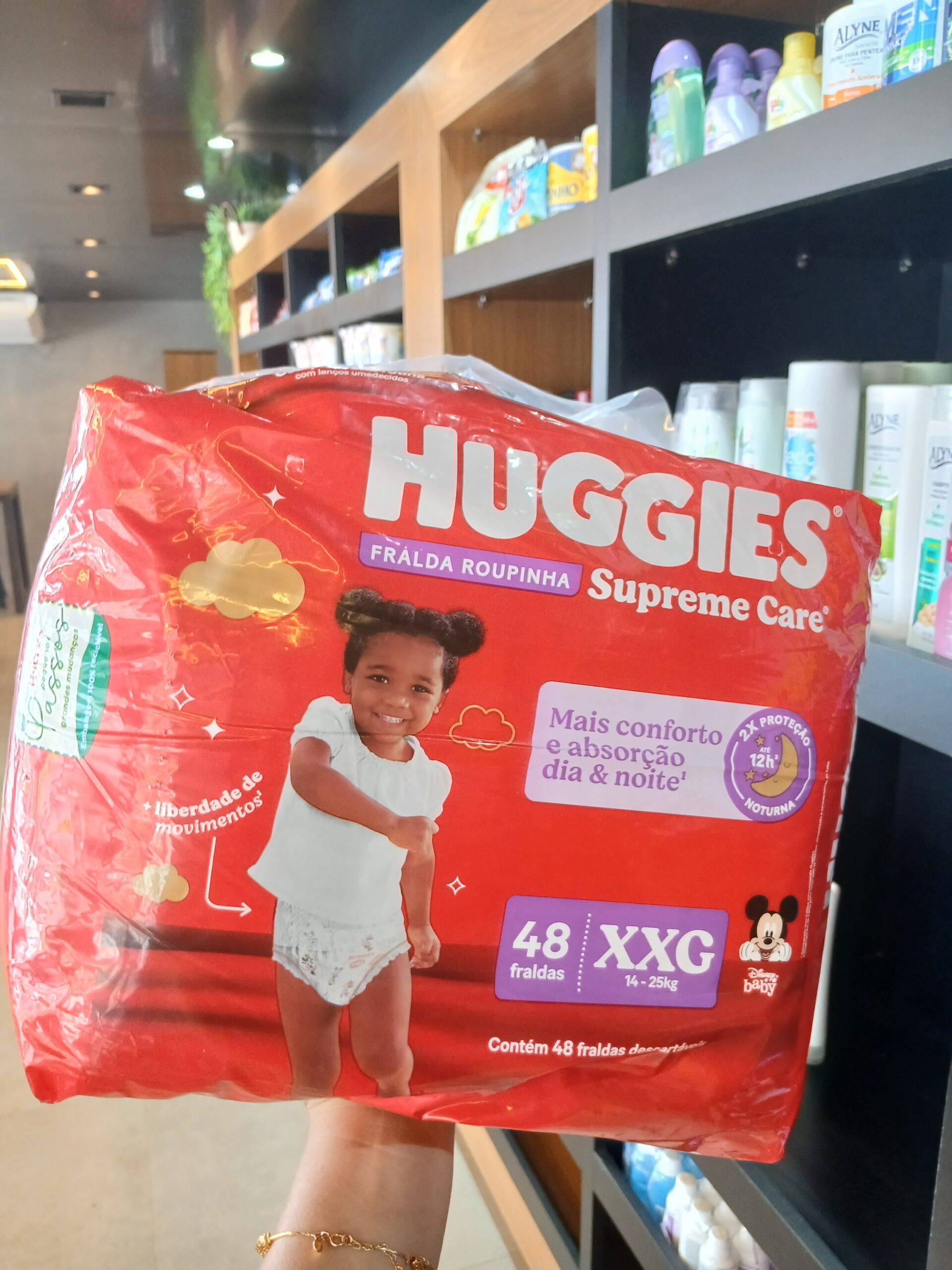 Fralda huggies roupinha 48 unid