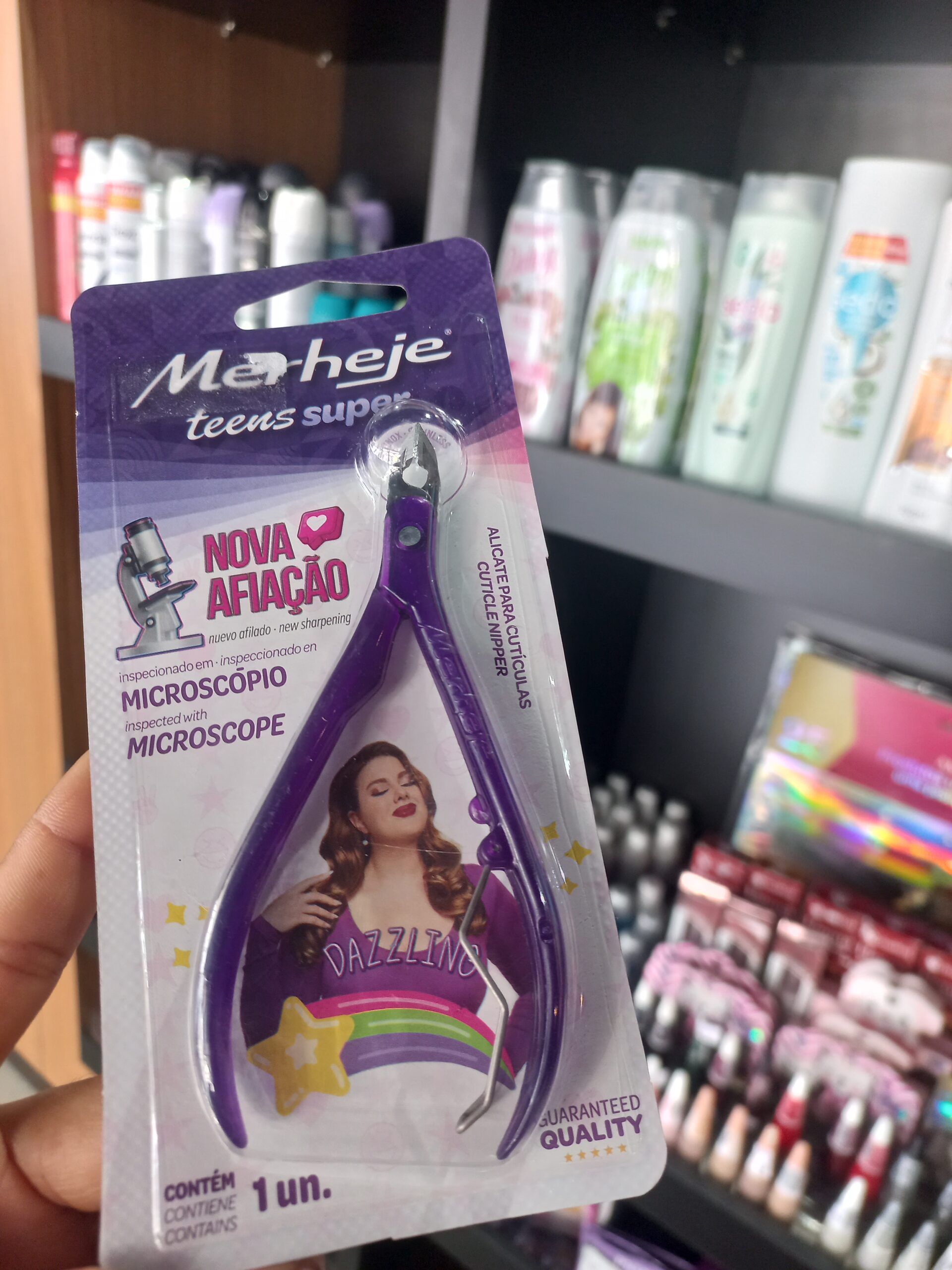 Alicate para cutículas