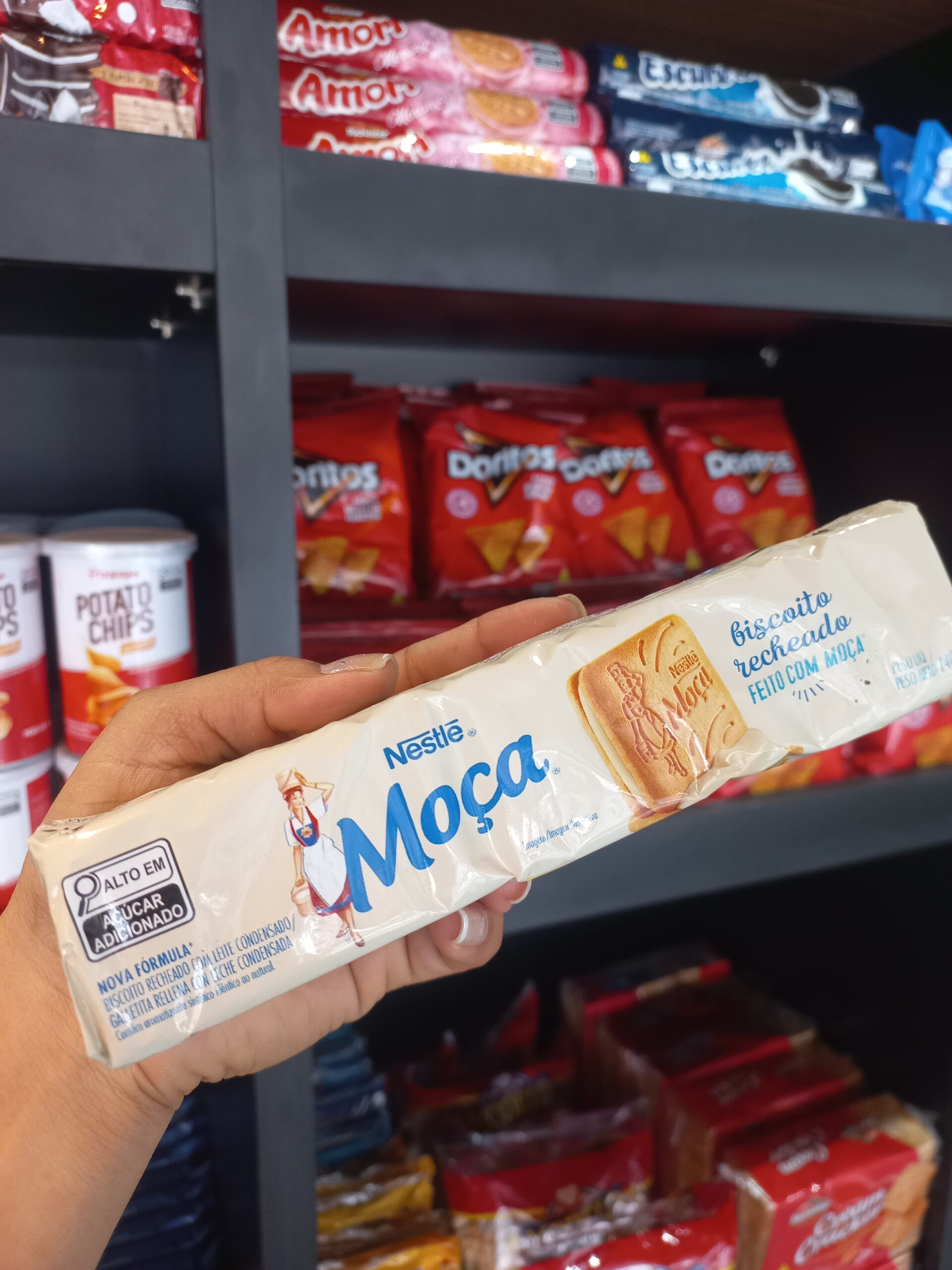 Biscoito Moça