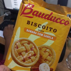 Biscoito bauducco banana com canela